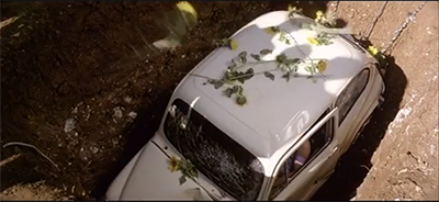 車の埋葬
